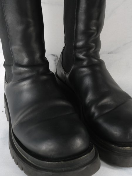 Bota Bottega Veneta Basic Chelsea Preta | Zivē Club