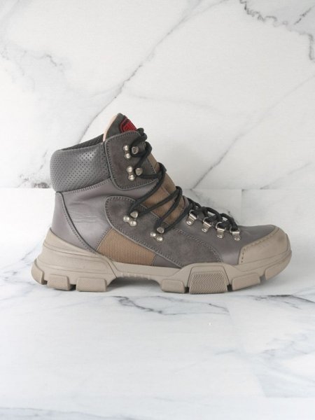 Gucci　フラッシュトレック GGキャンバス ブーツ Bota Gucci Flashtrek High Hiking Boot Cinza | Zivē Club