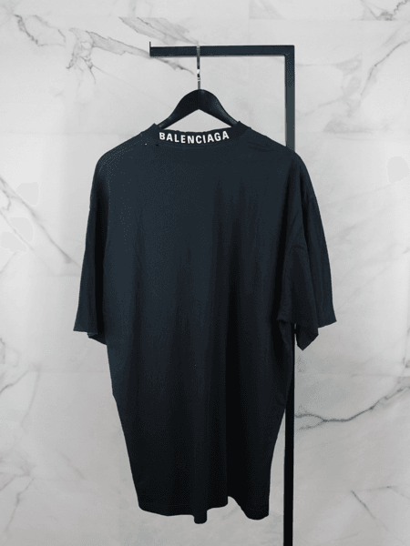 Camiseta Balenciaga Basic Logo Preta | Zivē Club