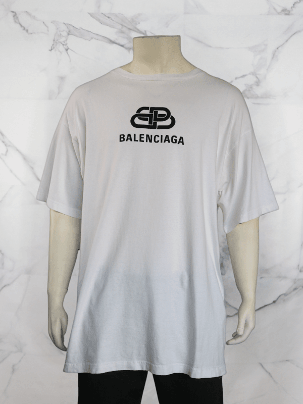 Camiseta Balenciaga Logo Branca | Zivē Club Camiseta Balenciaga Logo Branca | Zivē Club