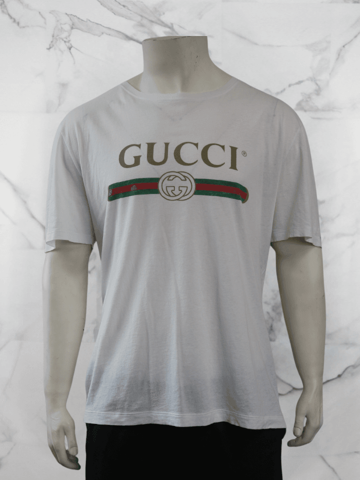 camiseta-gucci-fake-logo-