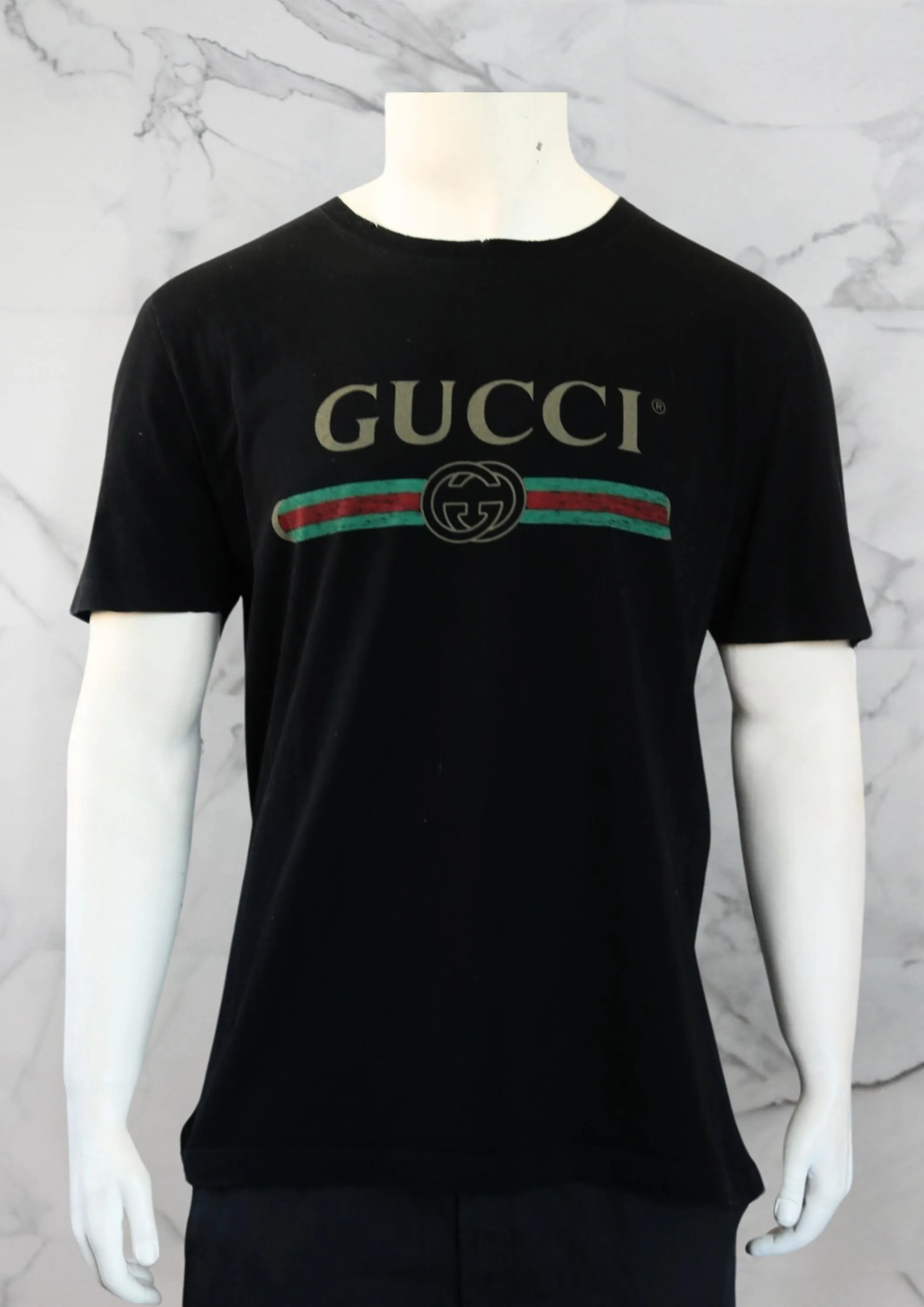 Camiseta Gucci Fake Logo Preta | Zivē Club