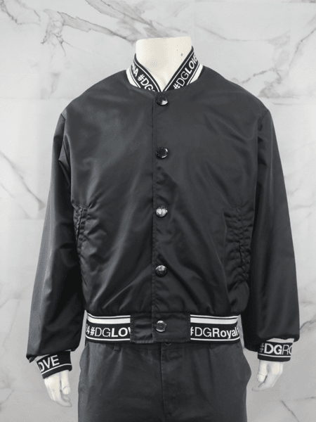 DOLCE&GABBANAジャンパー Jaqueta Dolce & Gabbana Bomber #DGRoyal Preta | Zivē Club