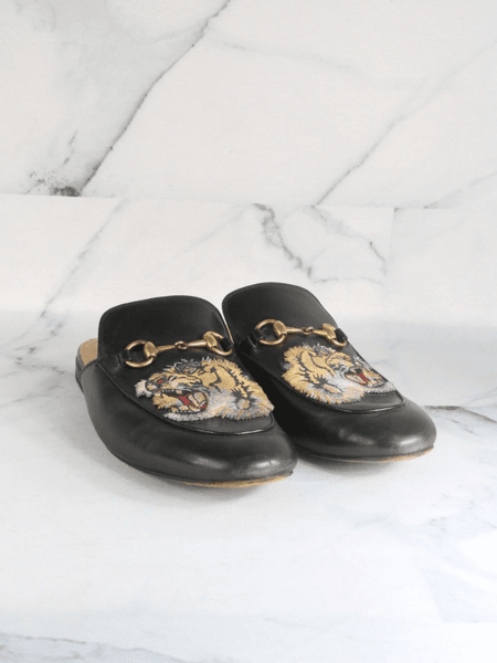 GUCCI タイガープリント リバーシブルポンチョ 2019年 36 GUCCI タイガープリント リバーシブルポンチョ 2019年 36 GUCCI