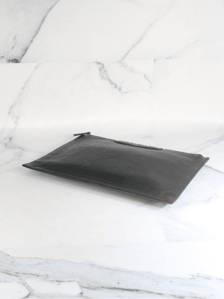 Pasta Givenchy Basic Logo Preta | Zivē Club