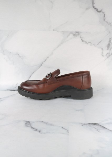 Sapato Ferragamo Fort Marrom | Zivē Club
