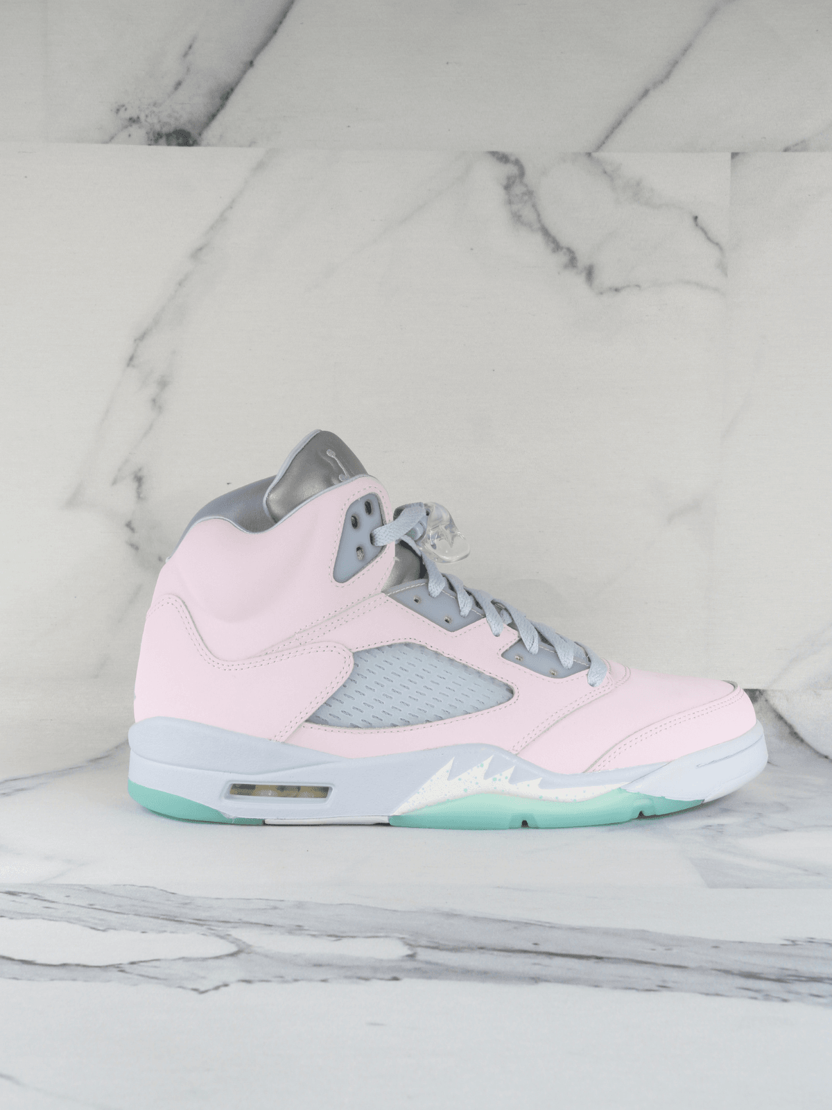 Tênis Air Jordan 5 Regal Pink | Zivē Club Tênis Air Jordan 5 Regal Pink | Zivē Club