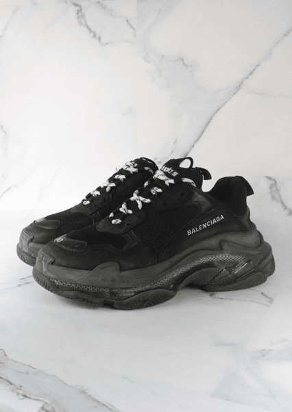 Tênis Balenciaga Triple S Preto | Zivē Club