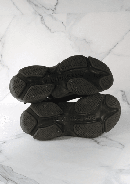 Tênis Balenciaga Triple S Preto | Zivē Club