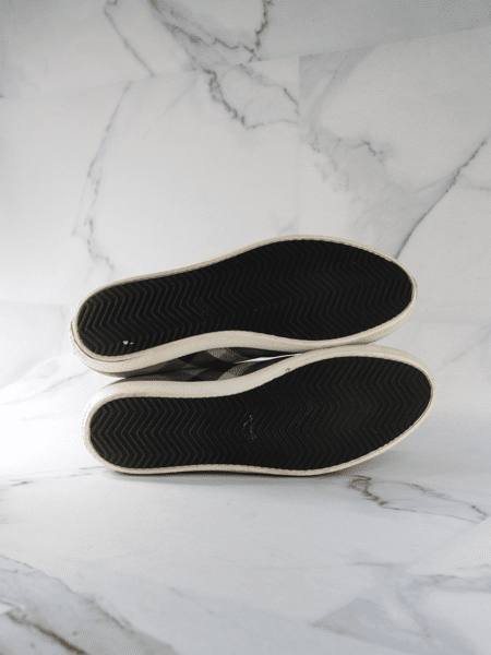 Burberry store tenis 90