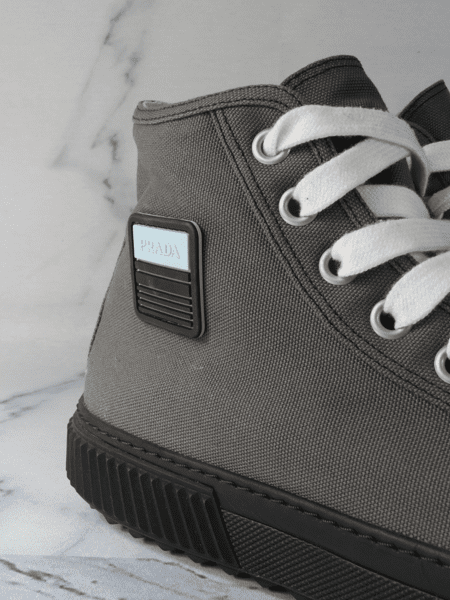 Tenis prada cano 2024 alto