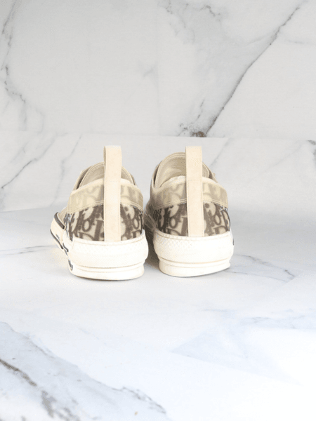ディオール Tênis Dior B23 Low Canvas Oblique Branco e Preto | Zivē Club