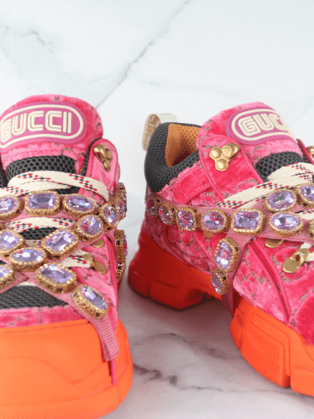 Tênis Gucci Flashtreck Crystal Veludo GG Monogram Rosa | Zivē Club
