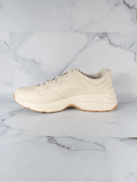 Tênis Gucci Rhyton 25 Logo Bege | Zivē Club