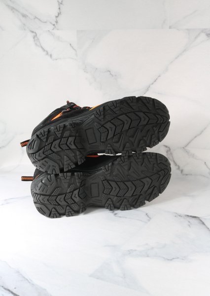 Tênis Louis Vuitton Hiking Ankle Preto e Laranja | Zivē Club