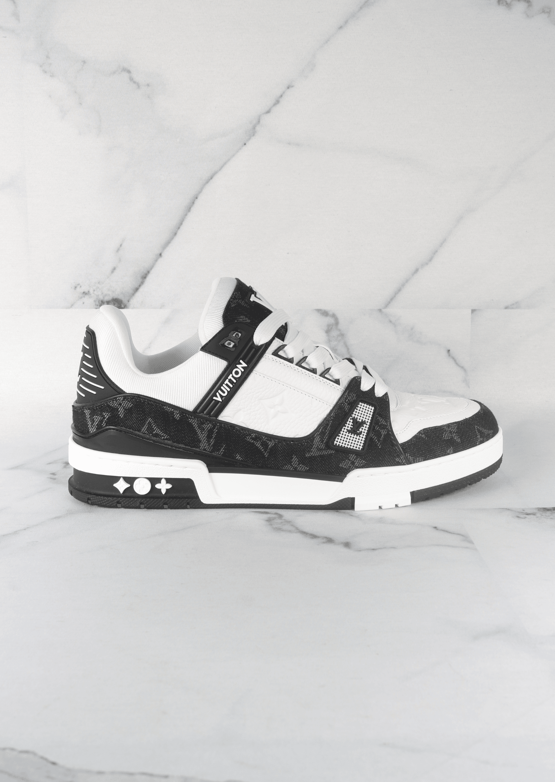 Tênis Louis Vuitton LV Trainer Monogram Denin Noir | Zivē Club