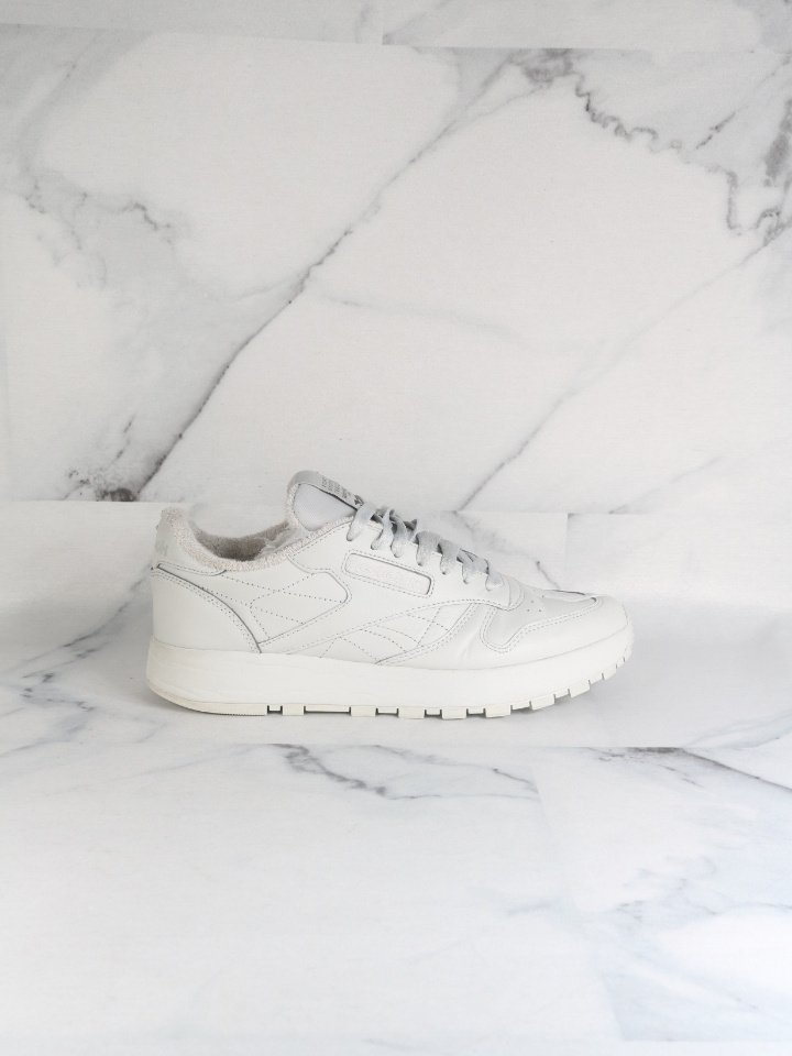 Tênis Margiela x Reebok original Leather Tabi Cinza | Zivē Club
