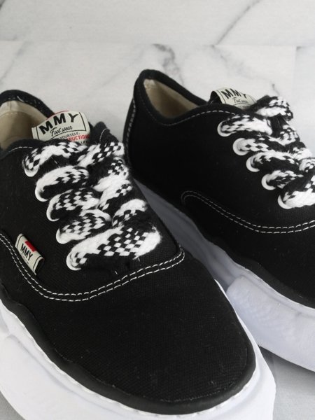 【サイズ42】MIHARA YASUHIRO BAKER Tênis Mihara Yasuhiro Baker Canvas Low-Top Preto | Zivē Club