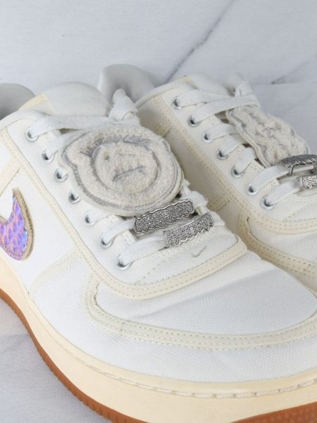 Travis Scott × Nike Women'sOlive 24 cm Tênis Nike x Travis Scott Air Force 1 Sail | Zivē Club