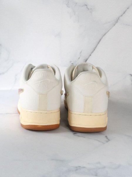 Tênis Nike x Travis Scott Air Force 1 Sail | Zivē Club