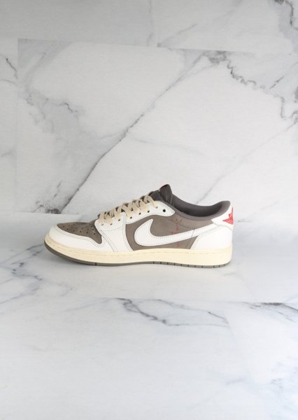 Tênis Nike x Travis Scott Tênis Air Jordan 1 Low OG Reverse Mocha