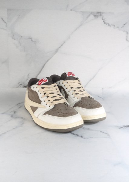 Tênis Nike x Travis Scott Tênis Air Jordan 1 Low OG Reverse Mocha