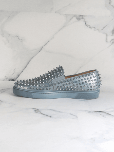 Tênis Slip On Christian Louboutin Spiked Azul Metalizado | Zivē Club