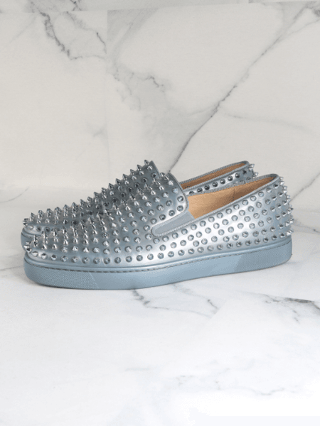 Tênis Slip On Christian Louboutin Spiked Azul Metalizado | Zivē Club