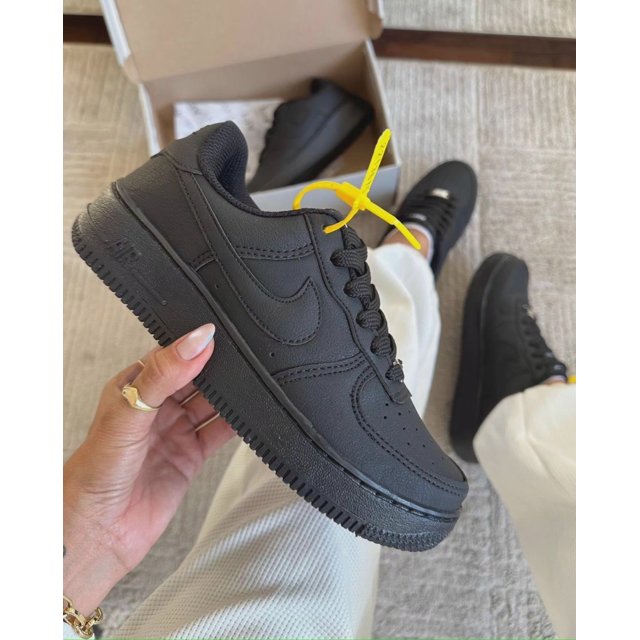 Tênis Nike Air Force Tenis Preto Com O Solado Marrom Tênis Air