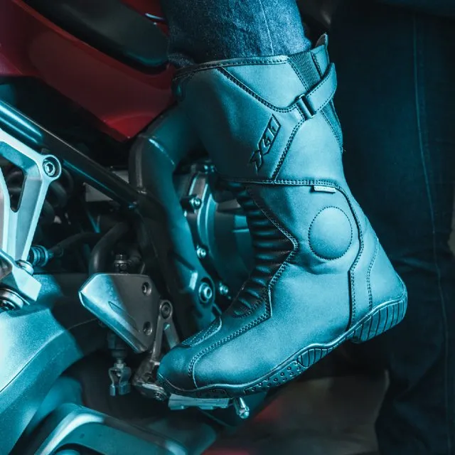 bota motociclista x11