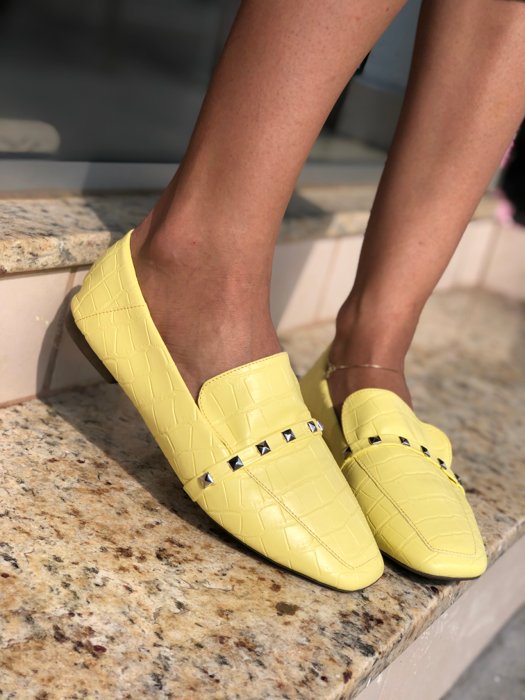 Mocassim amarelo sales