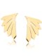 brinco-com-design-de-asas-detalhadas-folheado-em-ouro-18k-01-francisca-joais