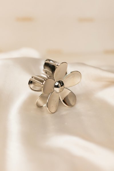 Piranha flor metal | Allenza Semijoias