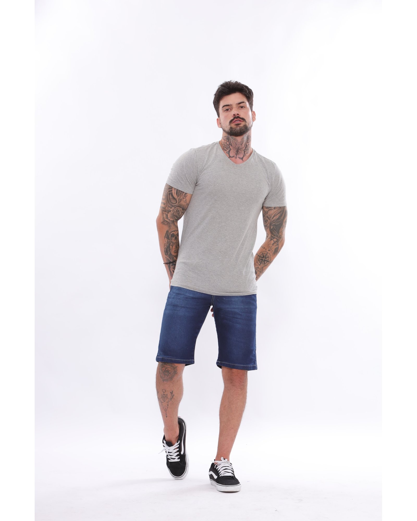 BERMUDA MASCULINA - JEANS LISA - ESCURO Bermudas