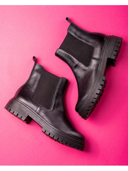 Bota Chelsea Couro Mary Preta | Meu Sapato Preto