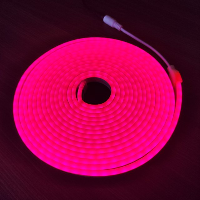 Fita LED Neon Rosa Claro Flexivel 12v - 5 Metros sem fonte