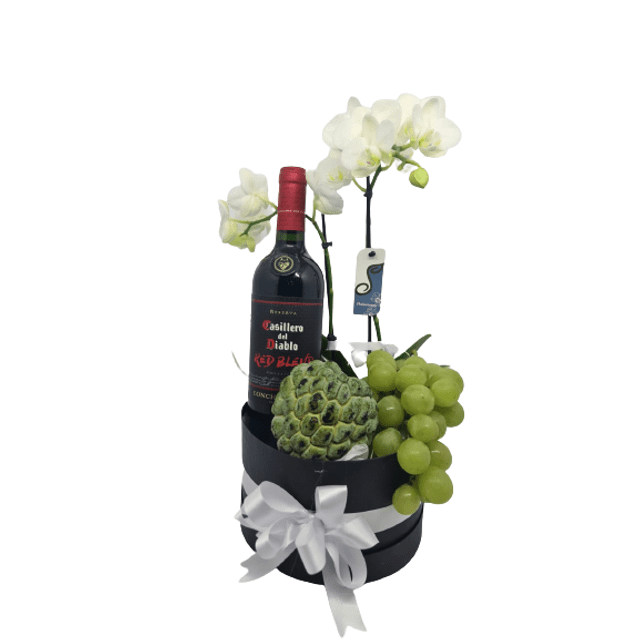 Kit Vinho com flores e frutas