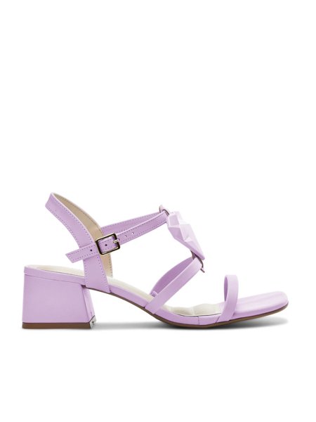 Sandália Casual Bebecê Coração | Bebecê Calçados