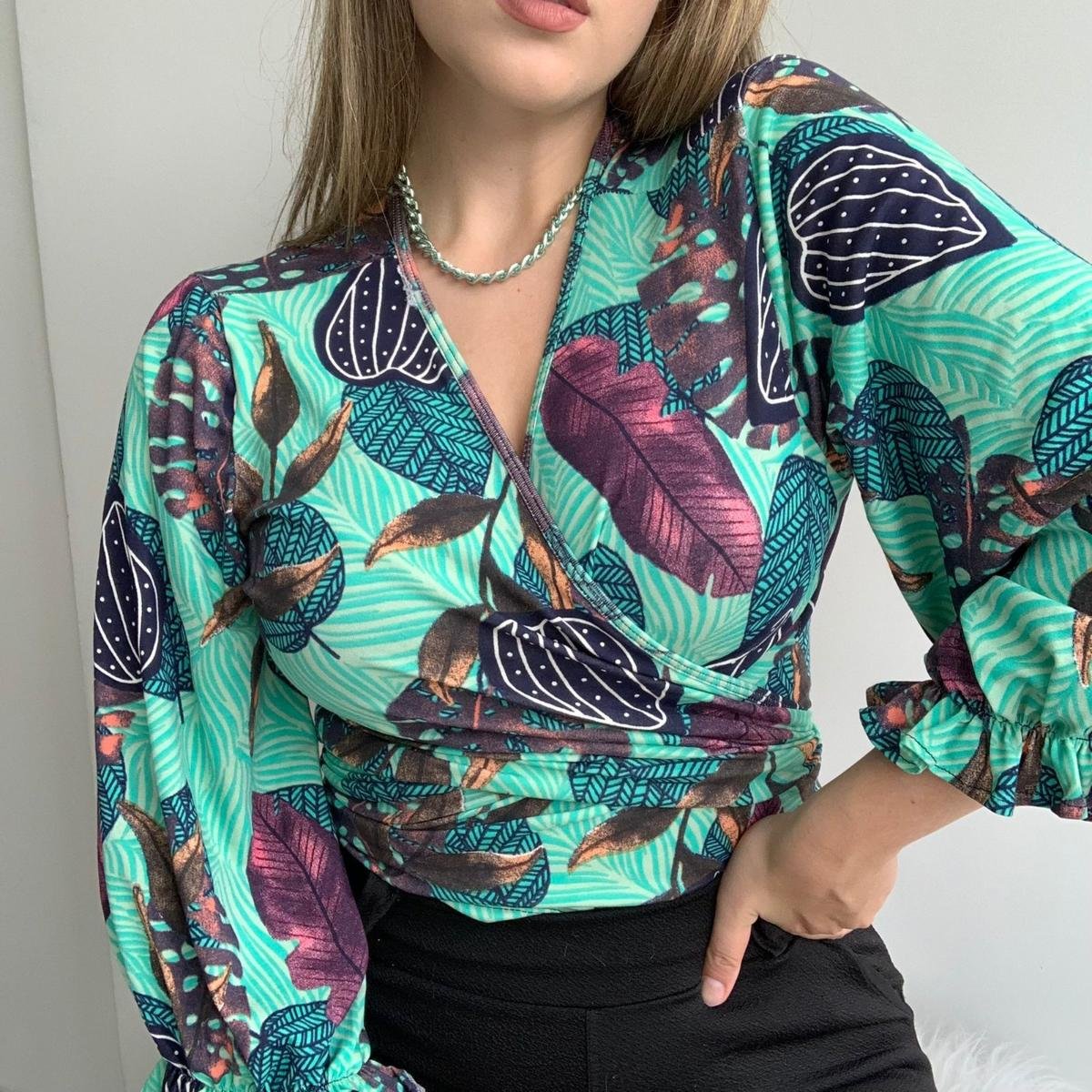 blusa flare