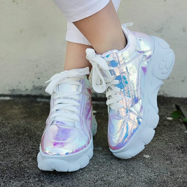 tenis chunky holografico