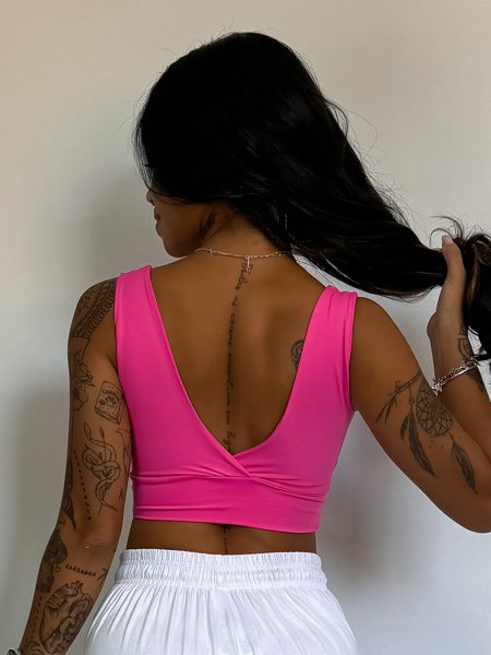 cropped chamego rosa chiclete