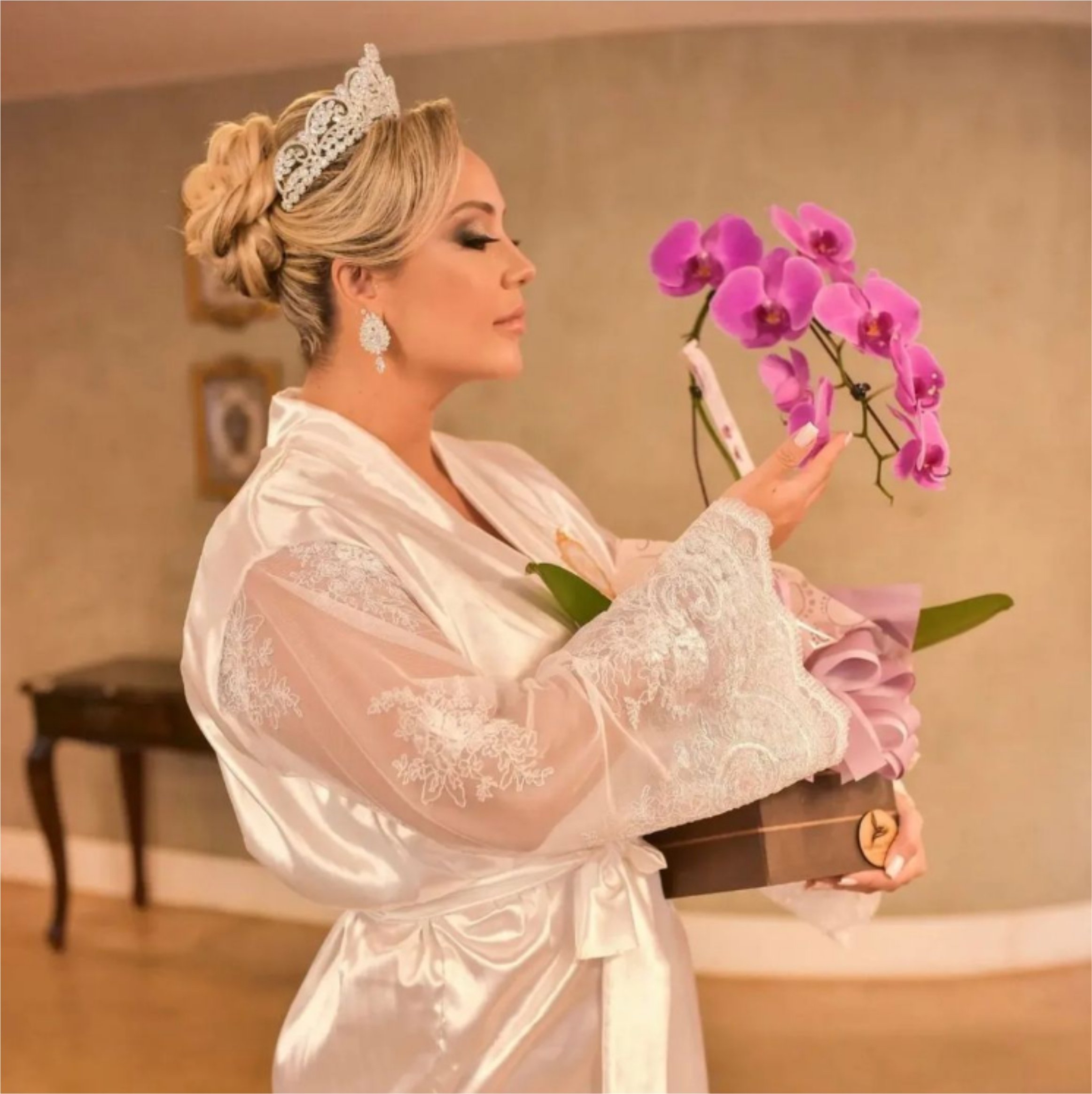 Robe Luxo Manga Longa Toda em Renda Ressy Carla Robes Personalizados