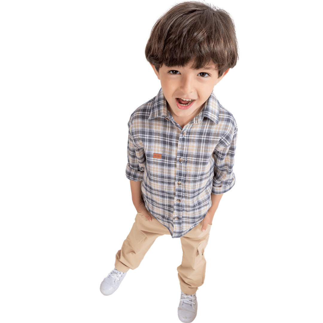 Conjunto Calça Cargo Sarja e Camisa Xadrez