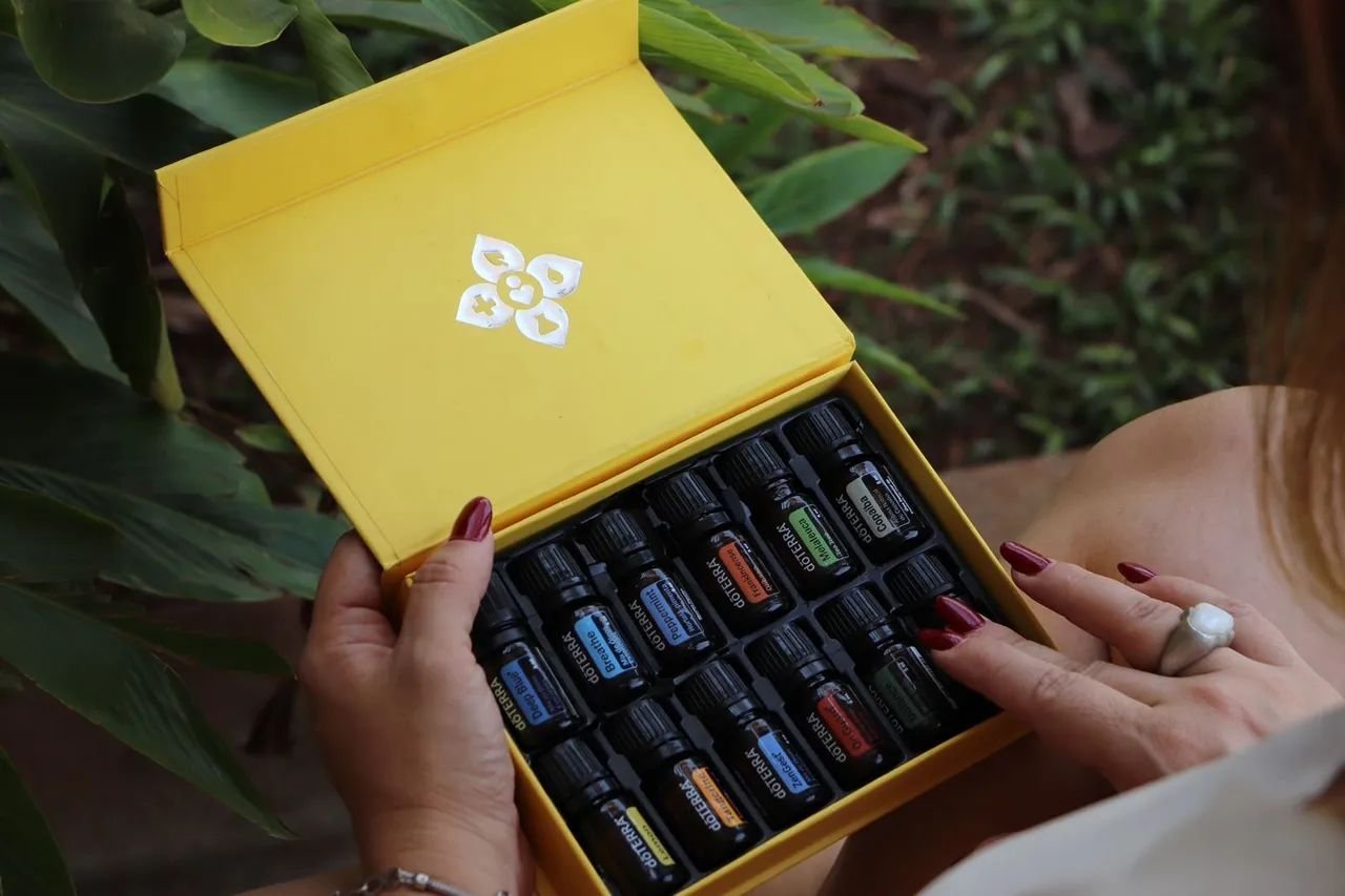 amenoiro★ doTERRA エッセンシャルオイル 13本セット amenoiro☆ doTERRA エッセンシャルオイル 13本セット amenoiro☆ 様