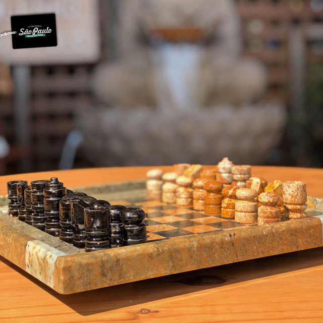 Tabuleiro de dama/xadrez em madeira veja como fazer..( Wooden