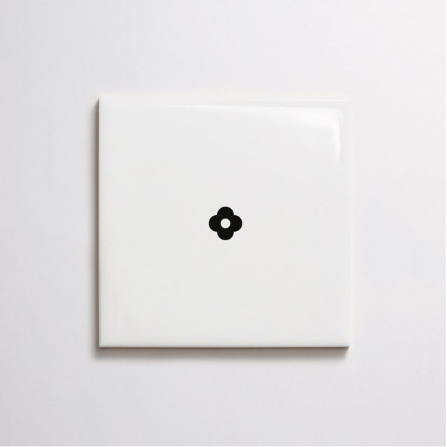 Azulejo Tuini Flor - Preto