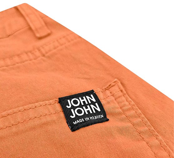 combine-camiseta-john-john-com-calca-sarja-para-um-look-elegante-e-sofisticado