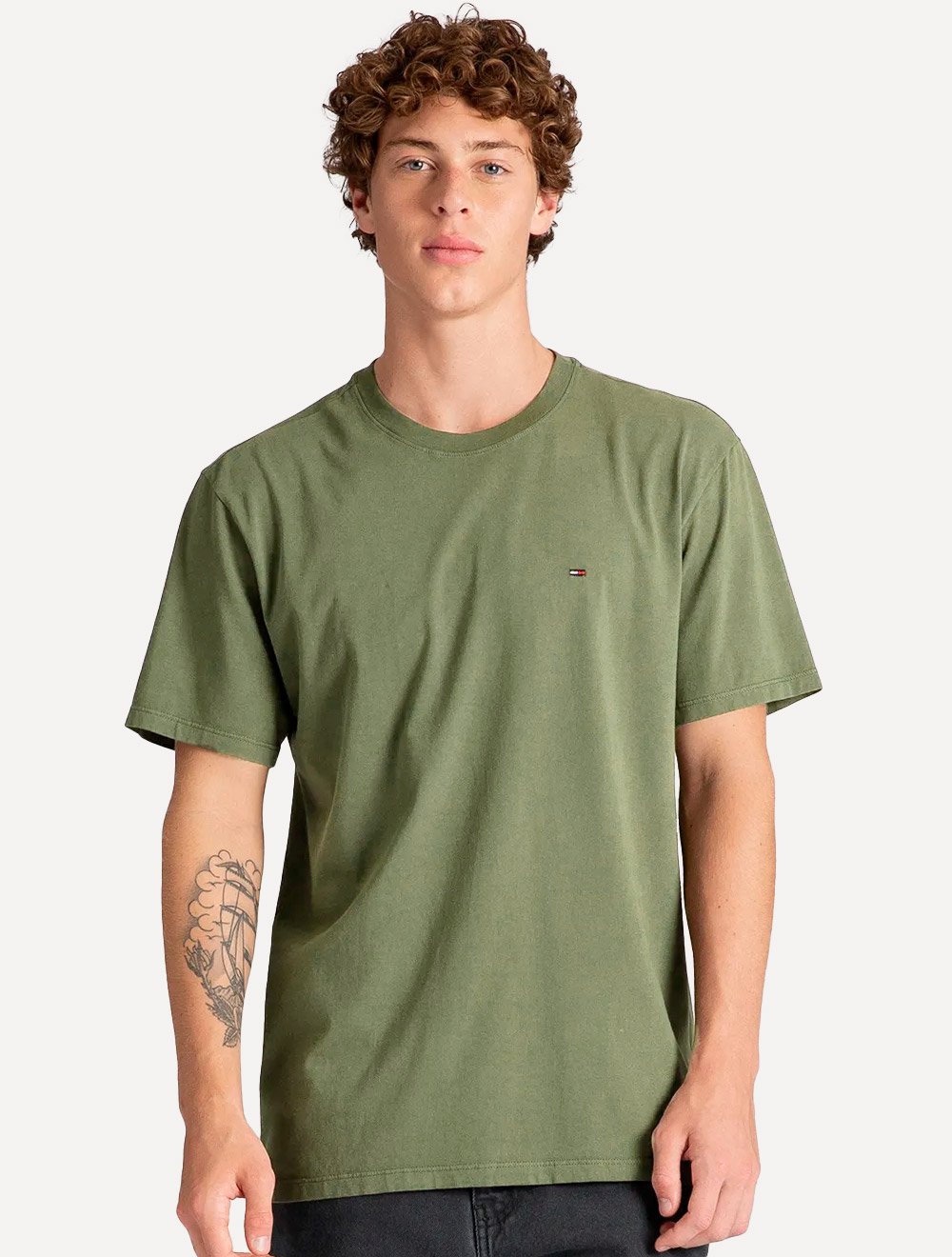 Camiseta Tommy Jeans Masculina Regular Jersey C-Neck Flag Verde
