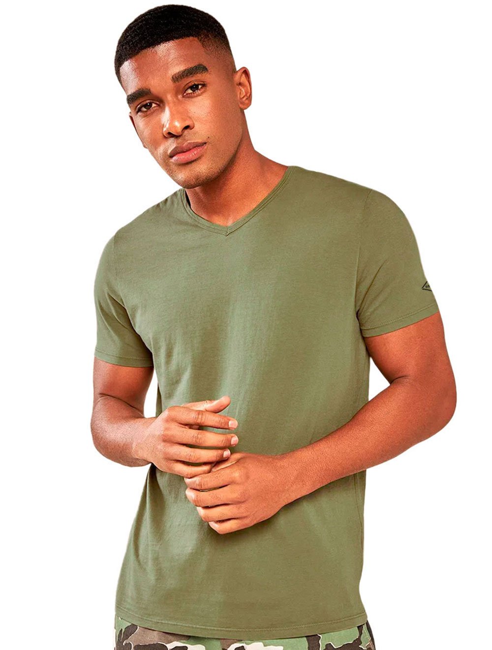 Camiseta Replay Masculina V-Neck A Fio Verde Militar