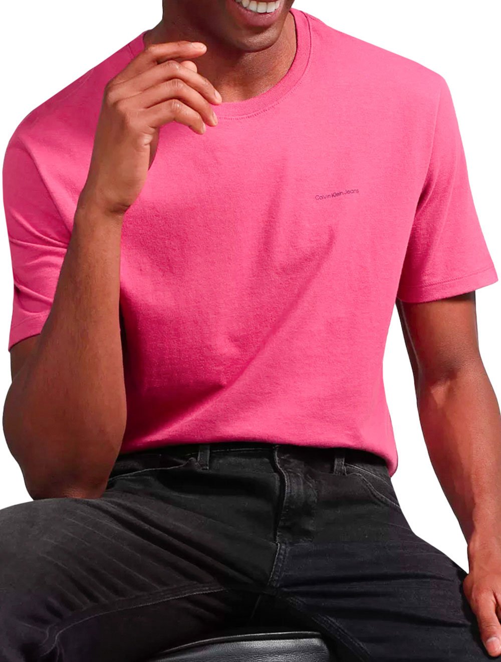 Camiseta Calvin Klein Jeans Masculina Light New Logo Rosa